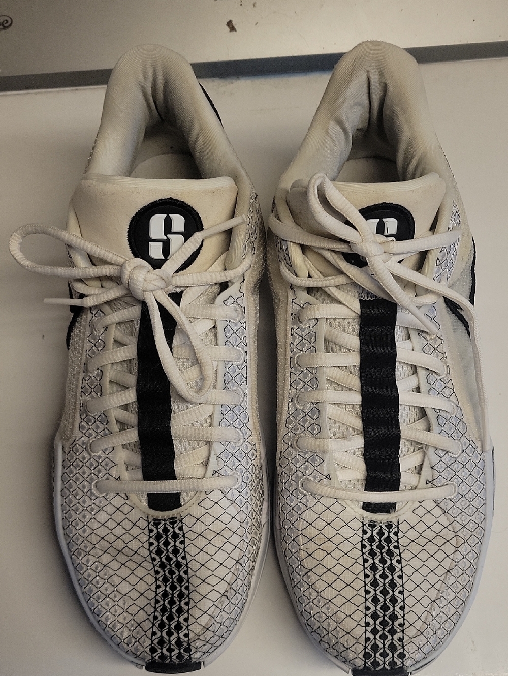 Athletic Lace-Up Sneakers in White and Black